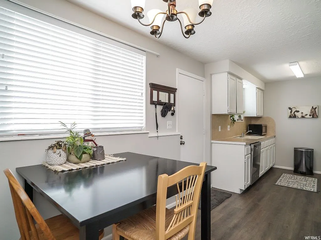 2 bed, 986 sqft, $1,195 — Photo 3