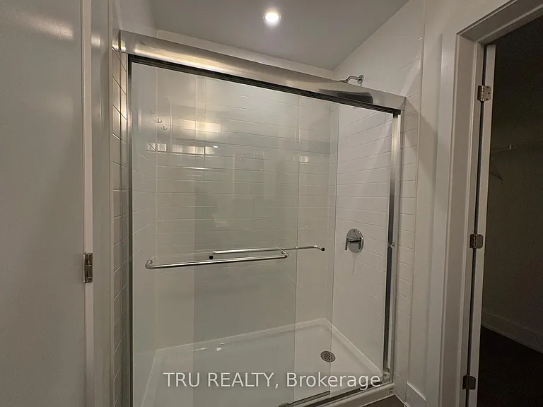 108 Richmond Rd #607 — Photo 17