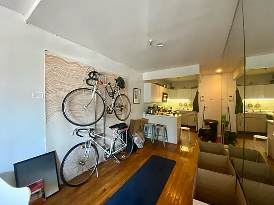 Rented by Compass | media 13