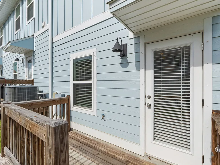 9497 Nature Creek Cir — Photo 30