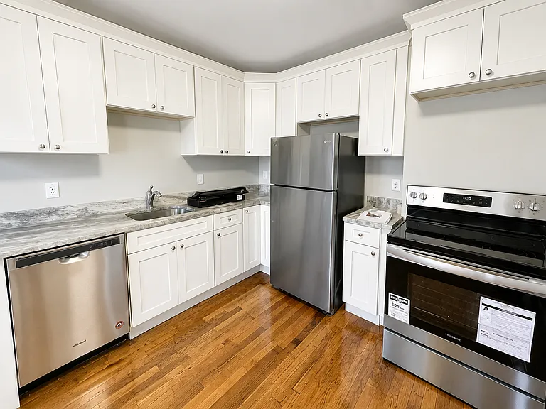 100 Bacon St #1 — Photo 2