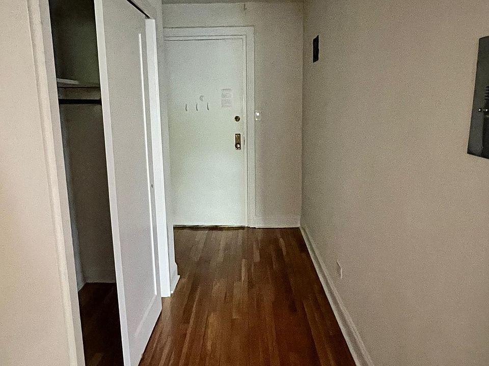 1st image of 14210 Hoover Ave #5