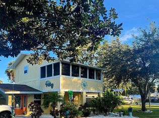 5507 Darlene St, Weeki Wachee, FL 34607