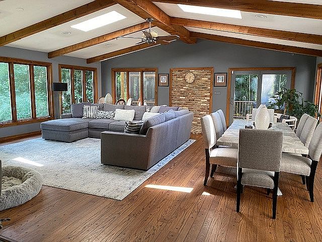 2nd image of 6508 Old Farm Ct
