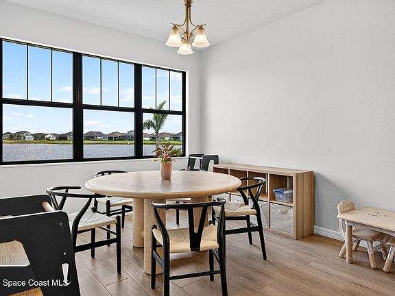 3rd image of 2689 Pangea Cir