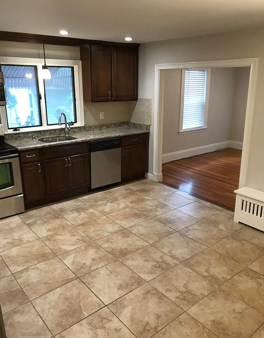 4 Wheatland Street — Photo 2