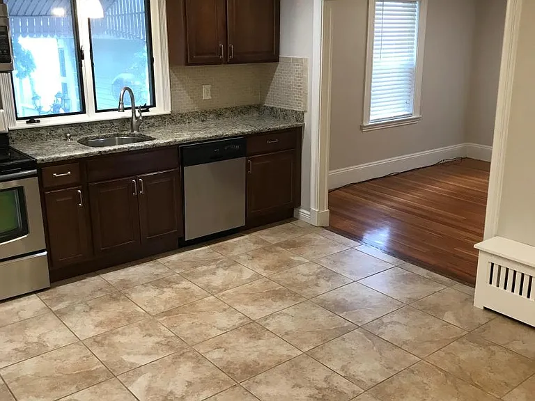 4 Wheatland St #1 — Photo 2