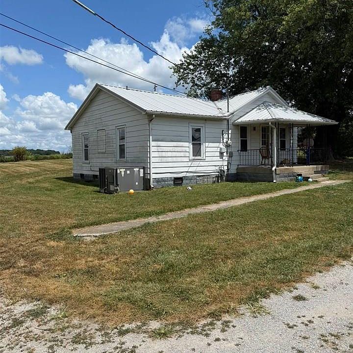 2nd image of 113 Rice St