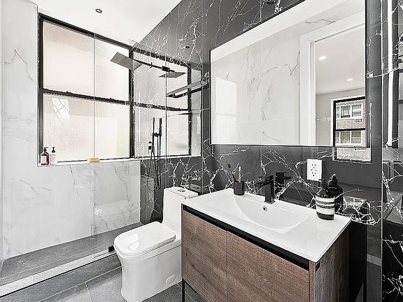 4th image of 16 Barrow St #2A