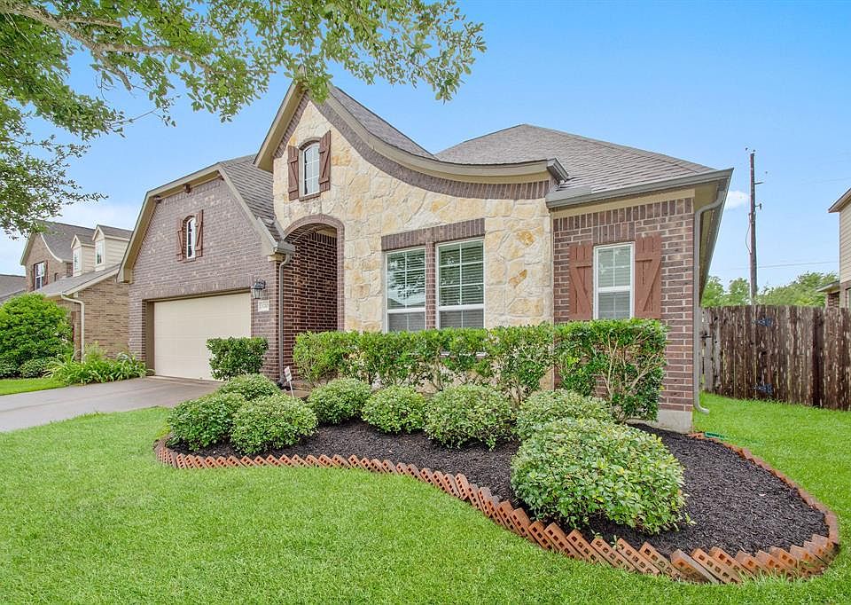 1st image of 3210 Orchard Mill Ln