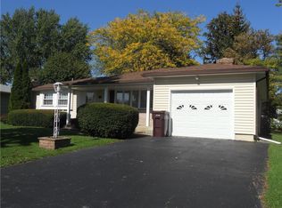 33 Jennie Ln, Rochester, NY 14606