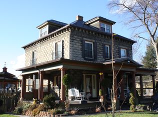 724 S Logan Blvd, Hollidaysburg, PA 16648