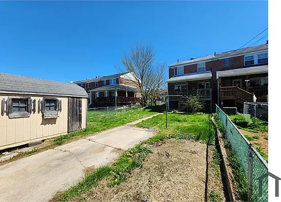 1008 Foxridge Ln — Photo 11
