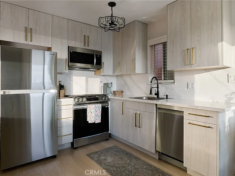 5267 E Ocean Blvd — Photo 7