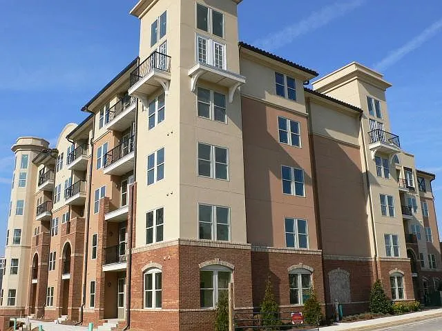 2 bed, 1002 sqft, $2,050 — Photo 2