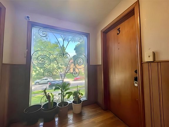 2nd image of 3129 Ramona Ave #3