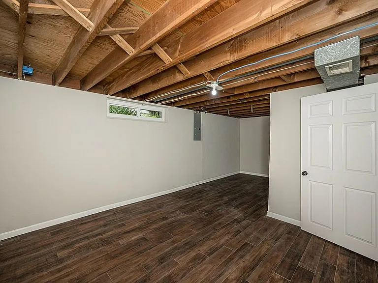 2568 Bonniebrook Dr — Photo 12