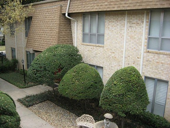2nd image of 4320 Bellaire Dr S APT 242