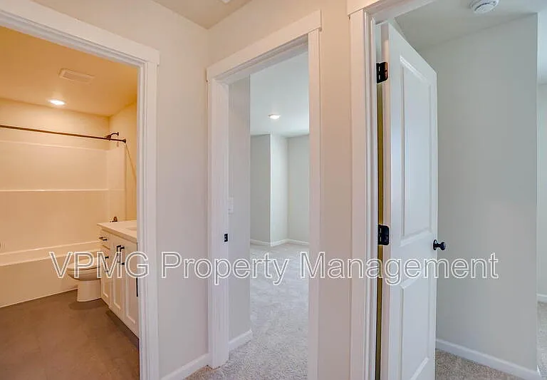 18300 NE 14th St — Photo 18