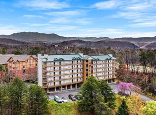 820 Golf View Blvd UNIT 2202, Pigeon Forge, TN 37863