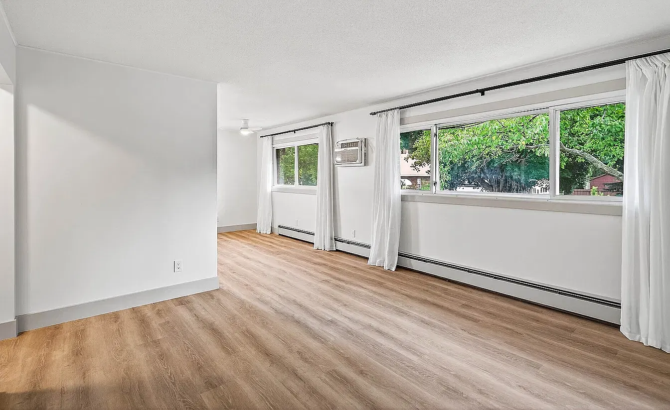 2 bed, 1.0 bath, 800 sqft, $1,695 — Photo 1