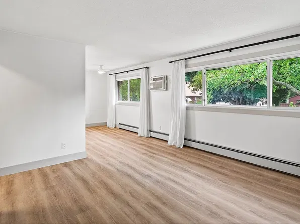 135 16th Ave NE APT 1, Minneapolis, MN 55413