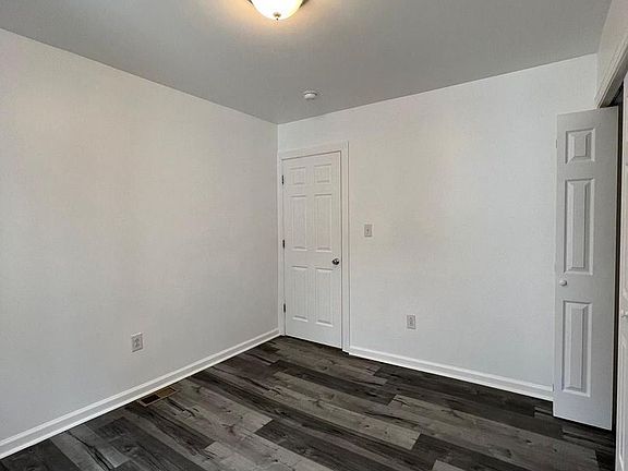 3rd image of 208 S 53rd St Floor 1