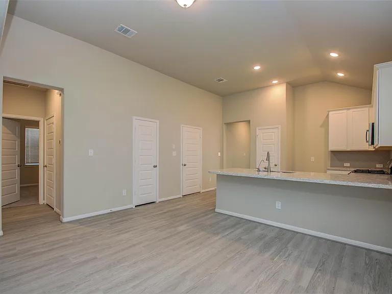 8418 Beacon Bay Cir — Photo 18