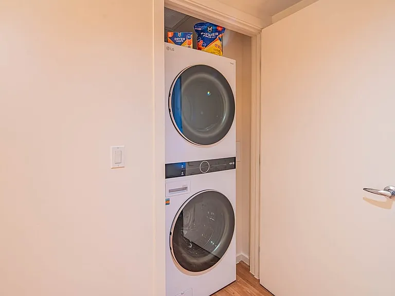 Washer/Dryer