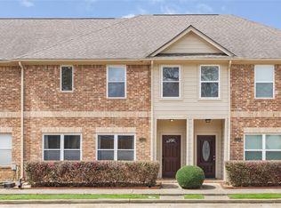 2049 Glencove Dr, Seabrook, TX 77586