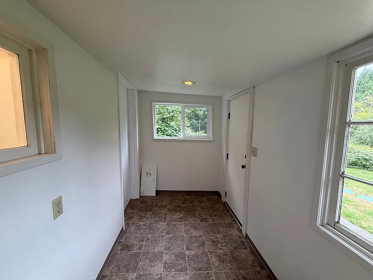 31018 3rd Ave NE — Photo 15