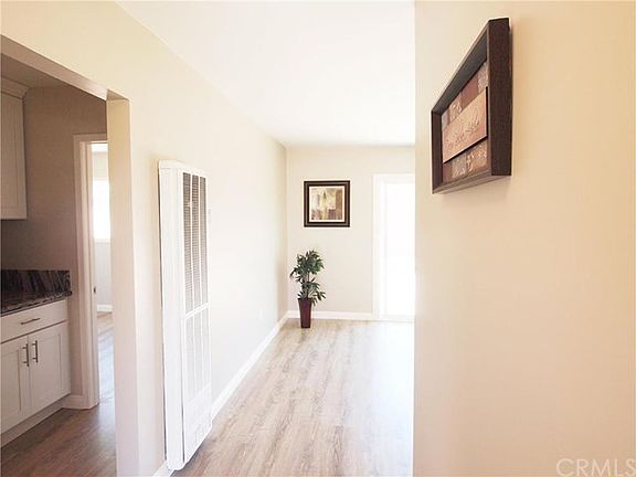 4th image of 7912 La Costa Cir