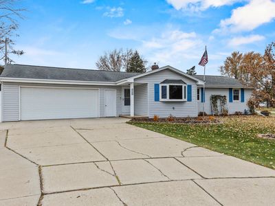 2120 E River Dr, Green Bay, WI, 54301