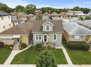 4575 N Mobile Ave, Chicago, IL 60630