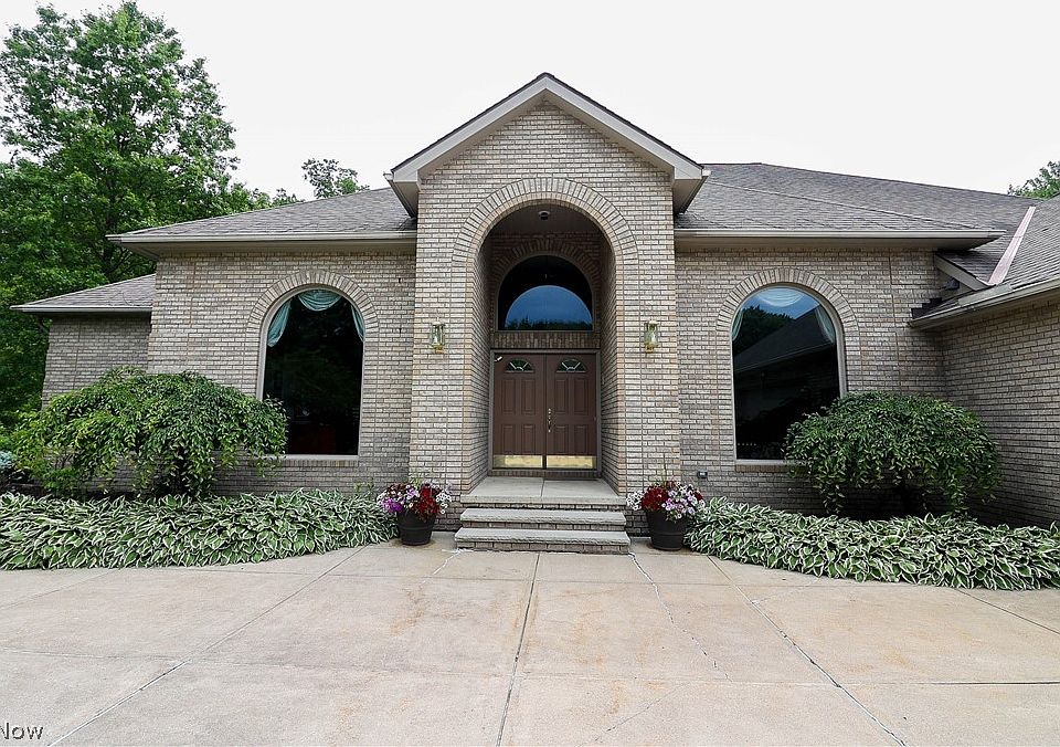 33830 Rosewood Trl, Willoughby Hills, OH 44094 Zillow