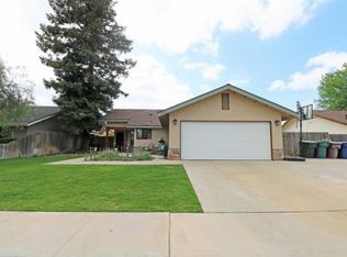 1925 E Eastbrook Ave, Tulare, CA 93274