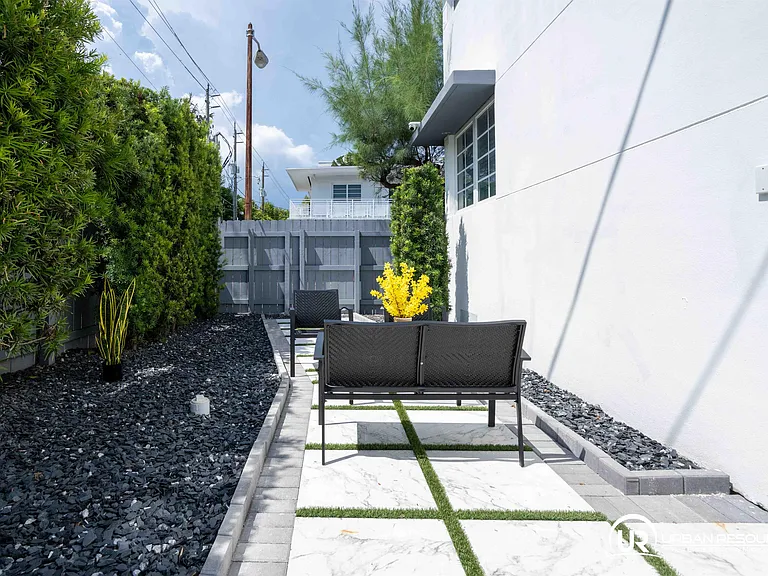 960 Jefferson Ave #105 — Photo 10
