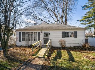 846 3rd Ave, Geneva, IL 60134