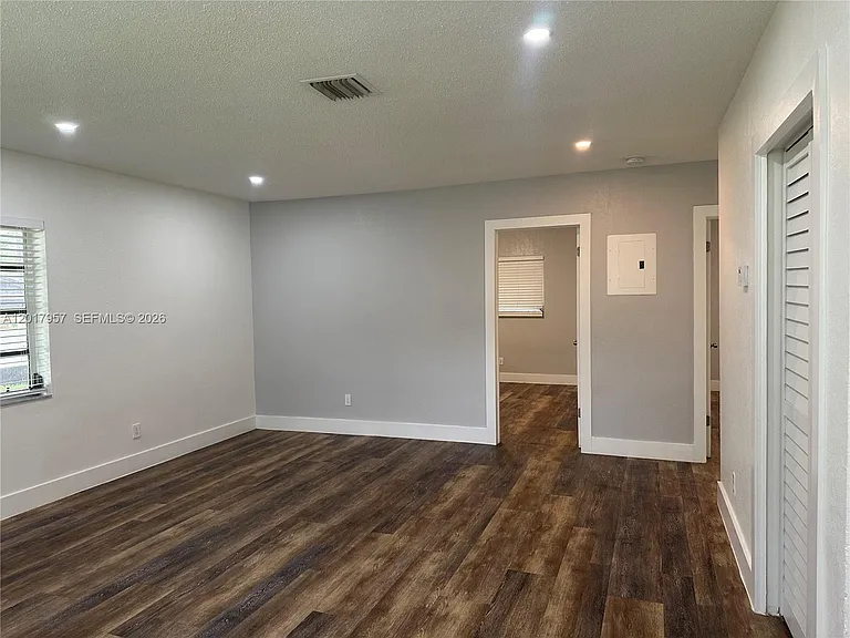 3315 SW 15th Ave #1 — Photo 11