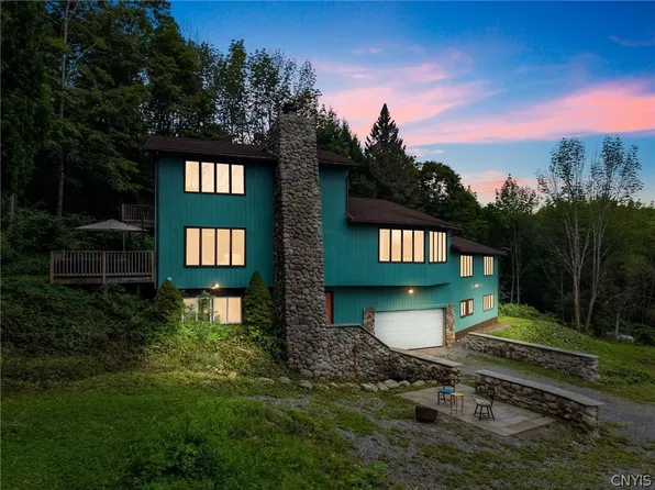 9330 Us Highway 20, Bridgewater, NY 13313
