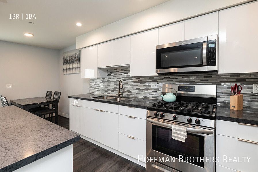 1st image of 2653 S Hobart Blvd #A