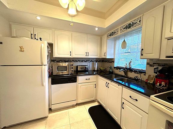 3rd image of 2766 Emory Drive E #C