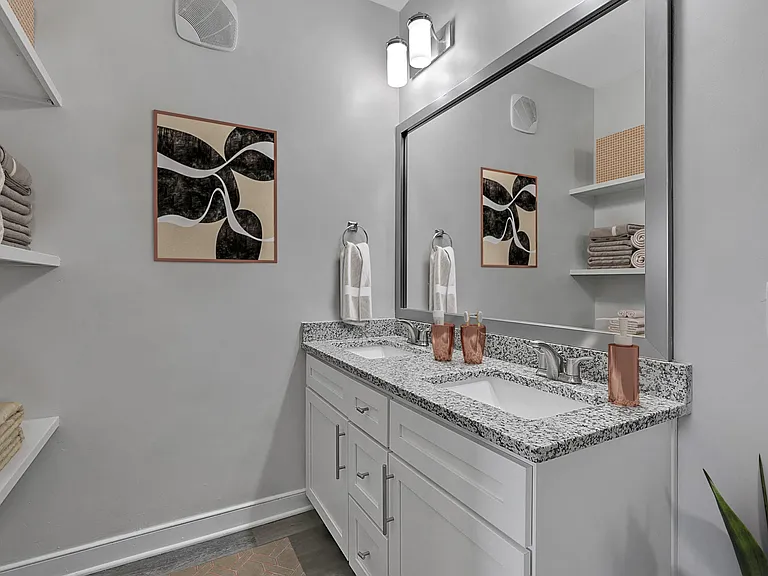 27 Station Ct — Photo 32