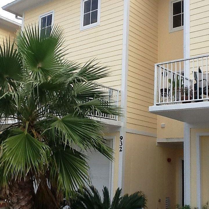 1st image of 932 Sound Harbor Cir
