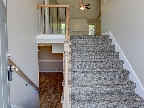 3rd image of 1121 Cardinal Creek Dr