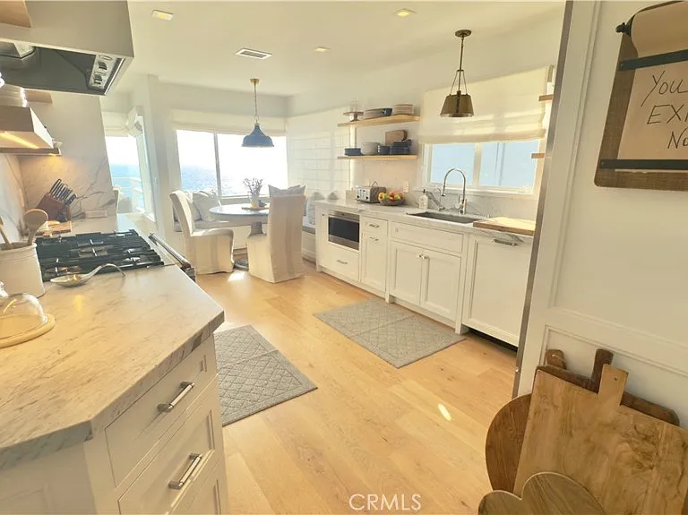 7 Camel Point Dr — Photo 11