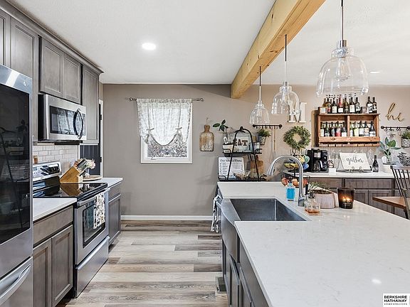 5th image of 6411 S 75th Avenue Cir