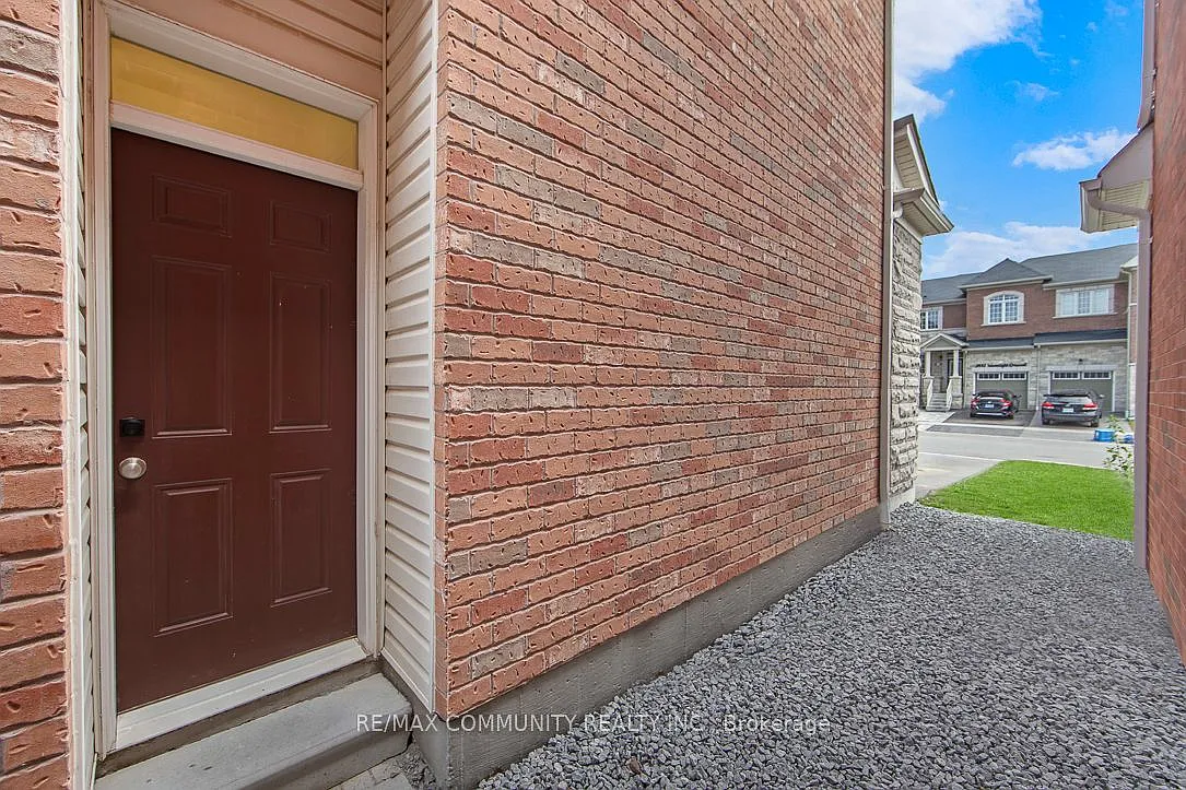 2 bed, $1,990 — Photo 2
