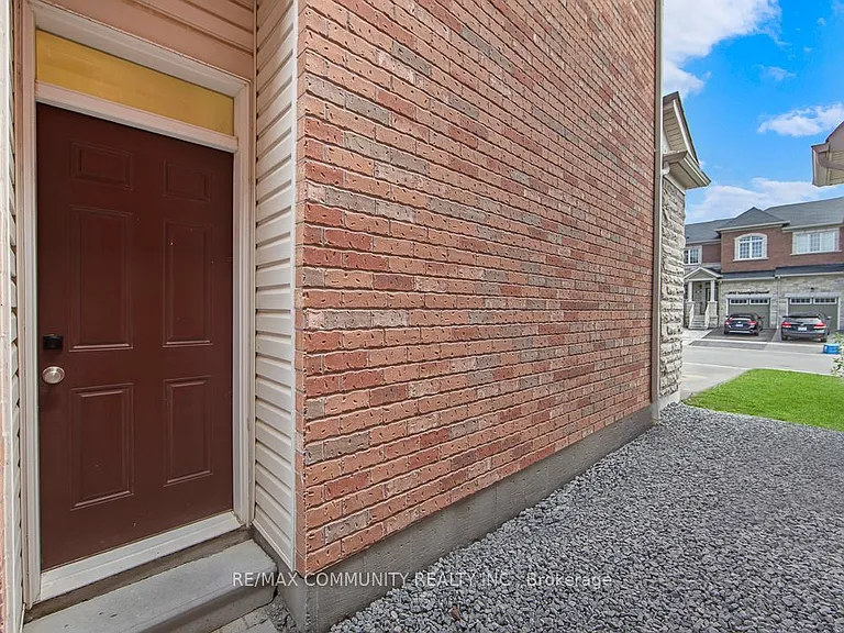 2447 Moonlight Cres #BASEMENT — Photo 2
