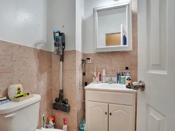 594 Driggs Avenue image 6 of 6